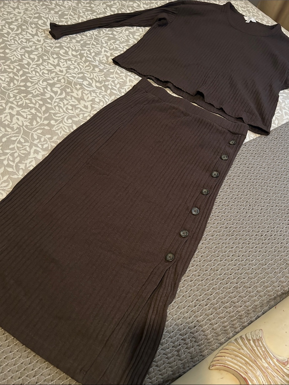 Time and Tru Ribbed Midi Skirt with Side Buttons in Dark Brown